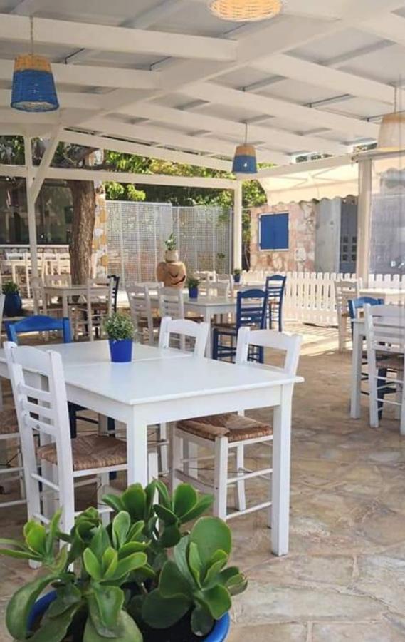 Вилла Eratous Seaside House Agii Dimitrios ke Panteleimon Экстерьер фото